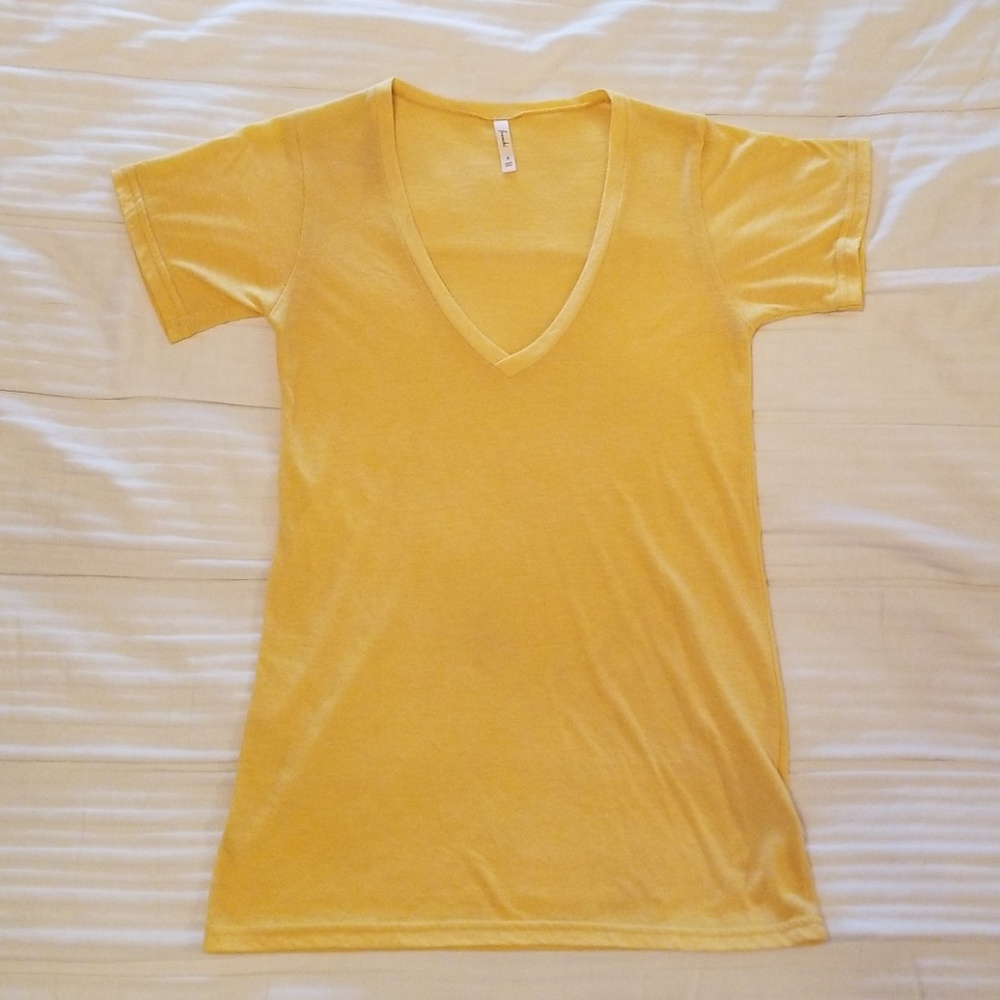 Frenchi V-Neck Tee